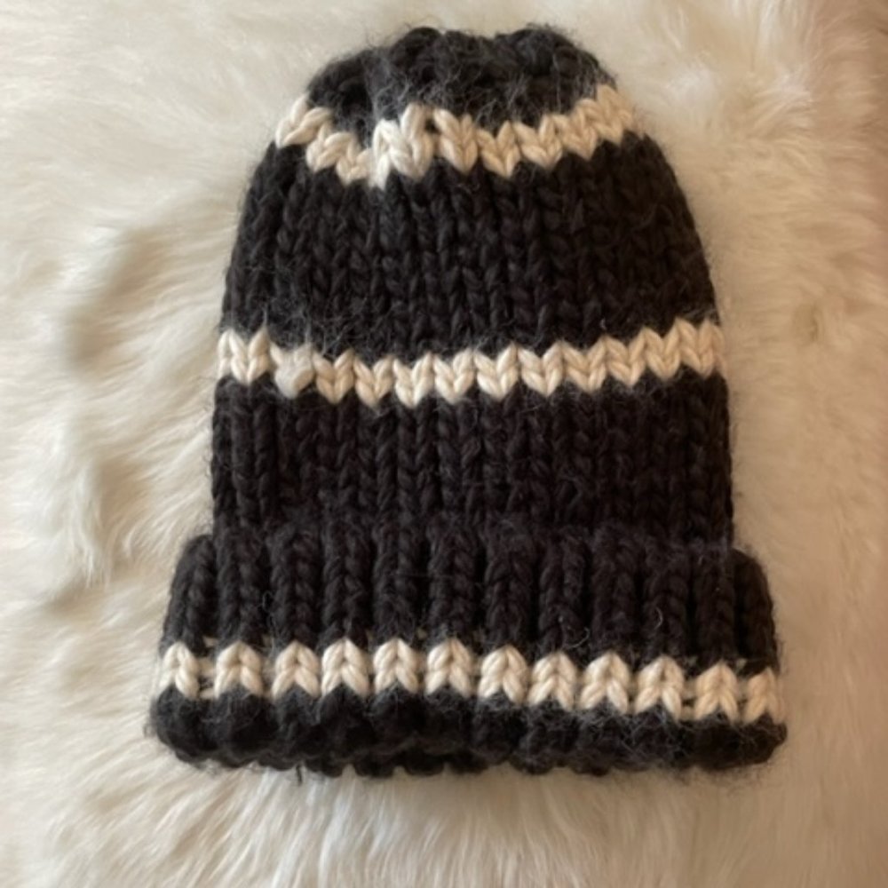 Madison 88 Beanie Black/White Thick Knit, Never Worn
